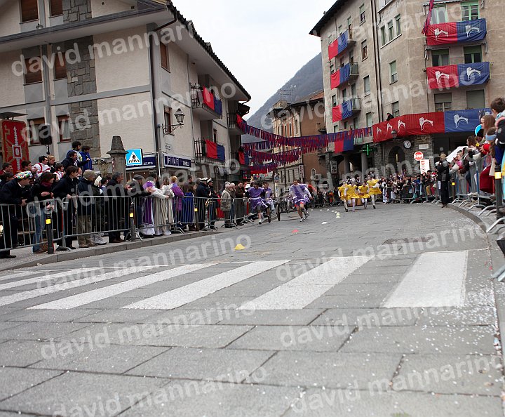Gara delle Bighe 2011-7885.jpg
